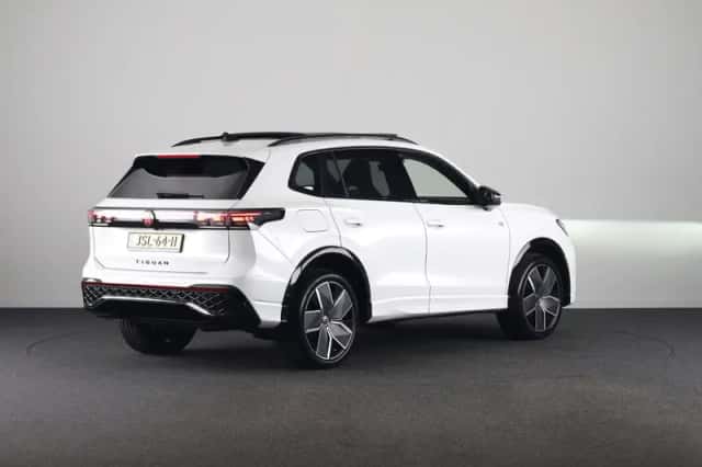 Volkswagen Tiguan (2025) thumbnail 4