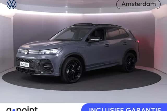 Volkswagen Tiguan (2025) thumbnail 1