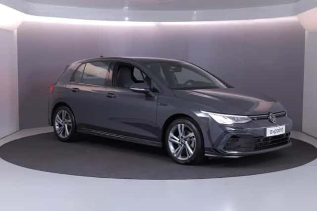 Volkswagen Golf (2024) thumbnail 5