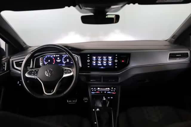 Volkswagen Polo (2022) thumbnail 6