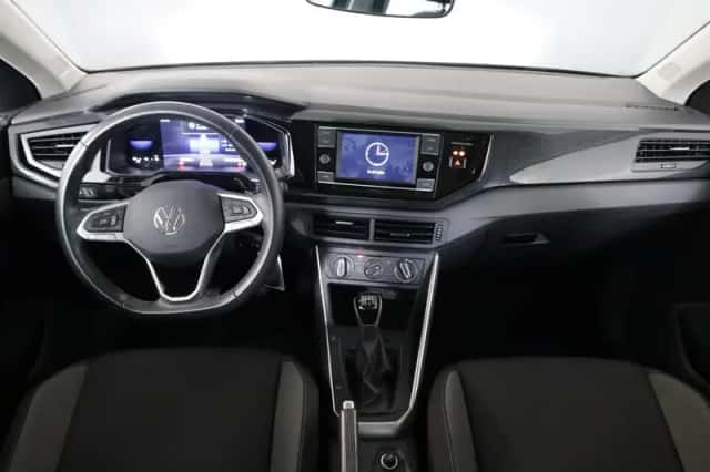 Volkswagen Polo (2022) thumbnail 6