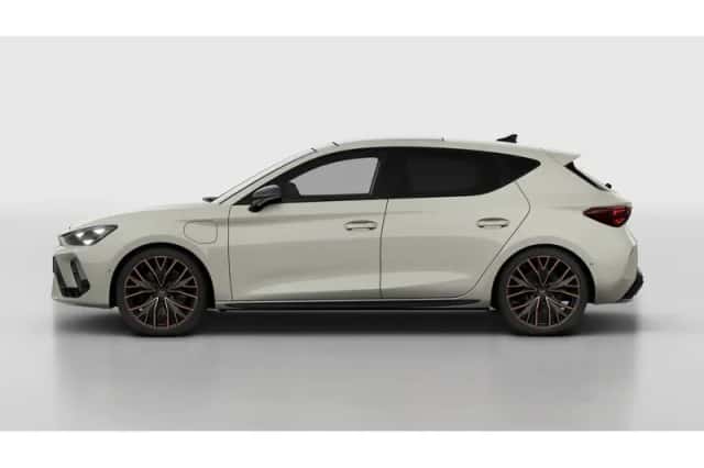 CUPRA Leon (2026) thumbnail 3