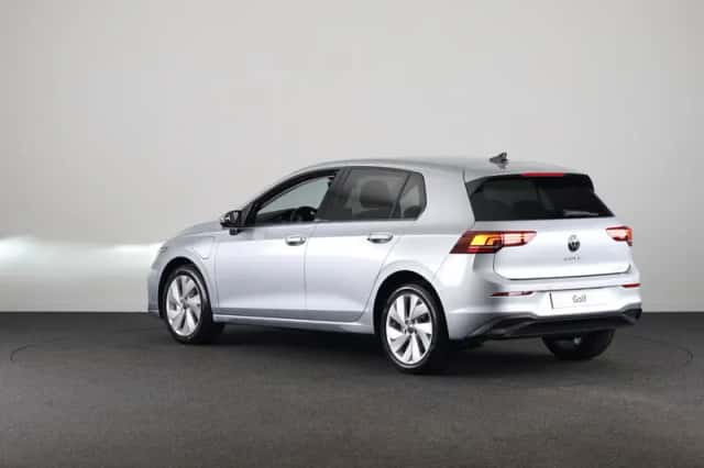 Volkswagen Golf (2026) thumbnail 2