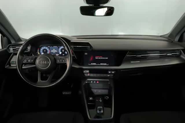 Audi A3 (2023) thumbnail 6