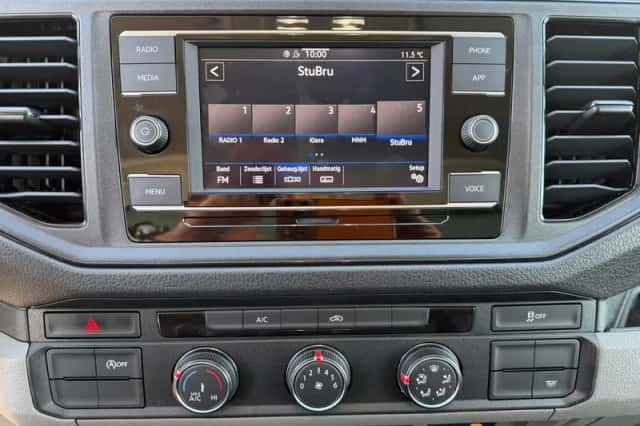 Volkswagen Crafter (2023) thumbnail 5