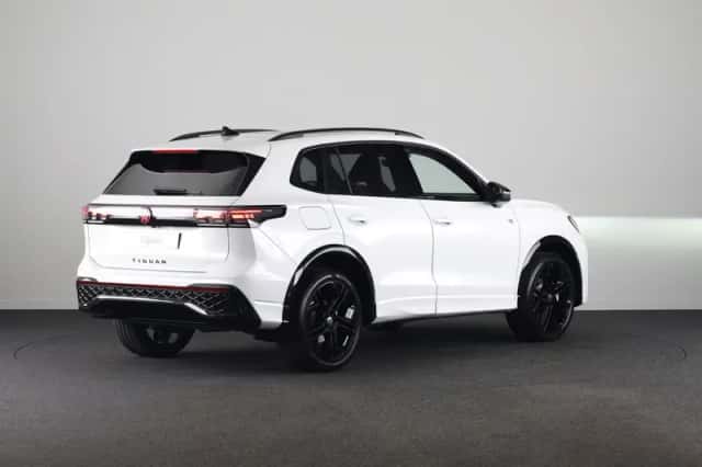 Volkswagen Tiguan (2026) thumbnail 3