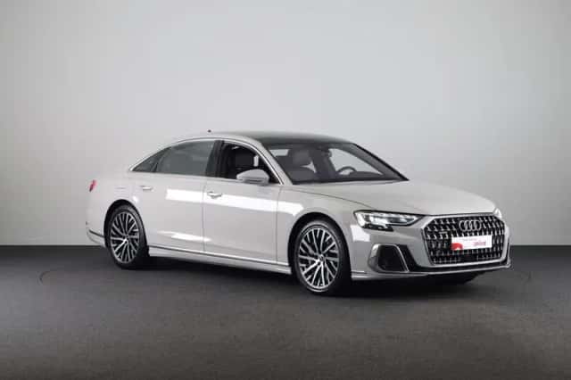 Audi A8 (2024) thumbnail 4