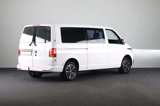 Volkswagen Transporter (2023) thumbnail 4