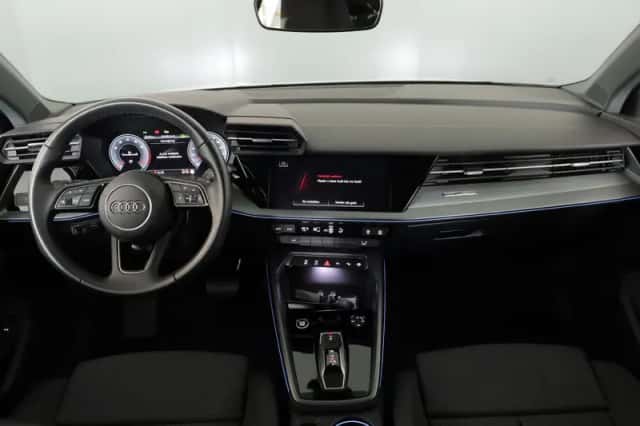Audi A3 (2025) thumbnail 6
