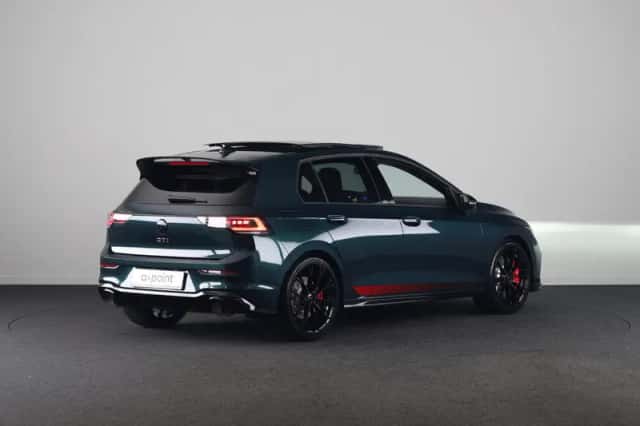Volkswagen Golf (2026) thumbnail 4