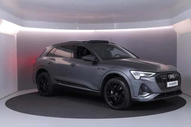 Audi e-tron (2022) thumbnail 6
