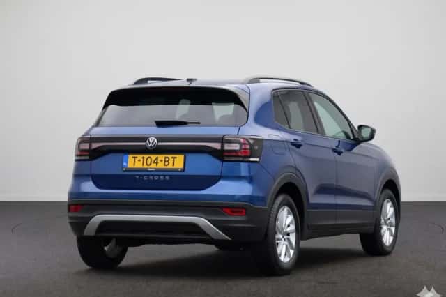 Volkswagen T-Cross (2023) thumbnail 2