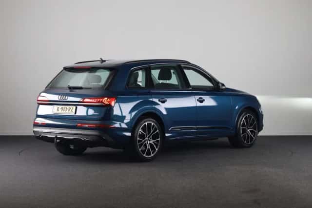 Audi Q7 (2021) thumbnail 3