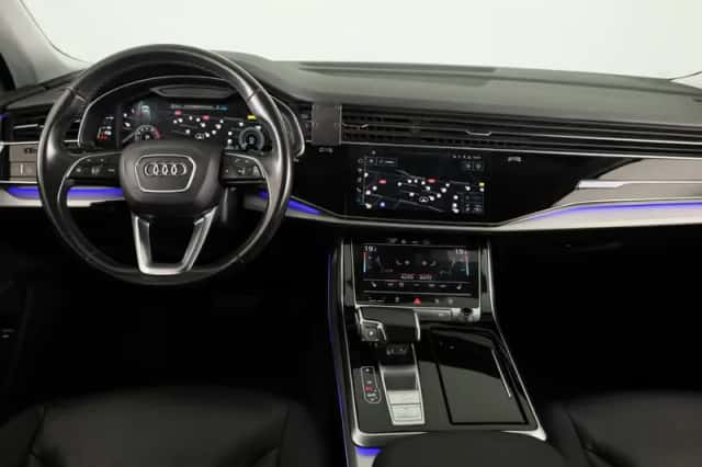Audi Q7 (2021) thumbnail 5