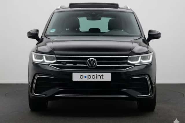 Volkswagen Tiguan (2023) thumbnail 4