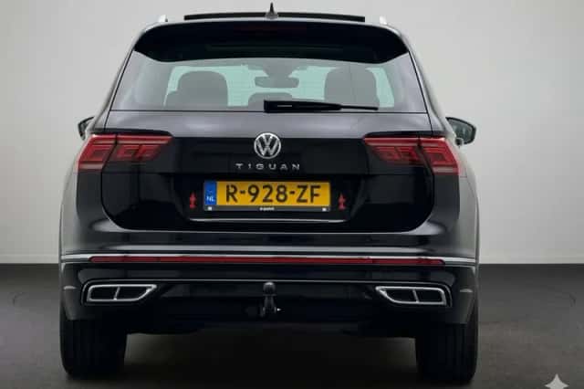 Volkswagen Tiguan (2023) thumbnail 5