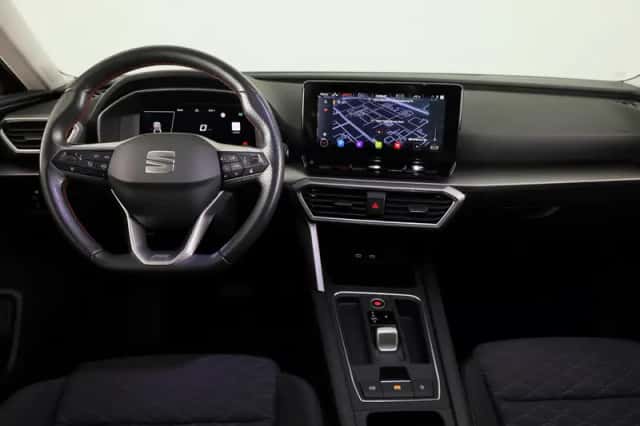 SEAT Leon (2023) thumbnail 4