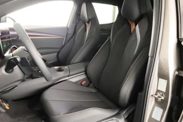 CUPRA Tavascan (2025) thumbnail 6