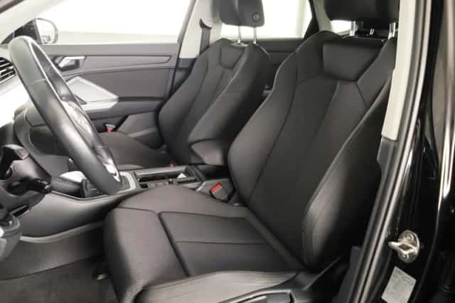 Audi Q3 (2021) thumbnail 6