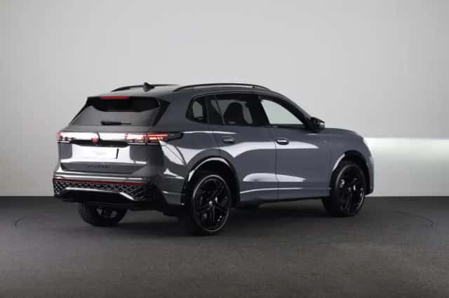 Volkswagen Tiguan (2026) thumbnail 3