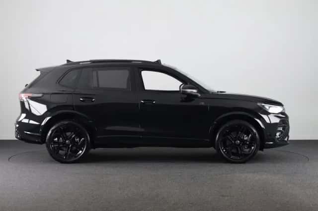 Volkswagen Tiguan (2026) thumbnail 2