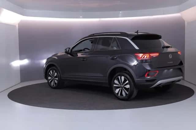Volkswagen T-Roc (2025) thumbnail 2