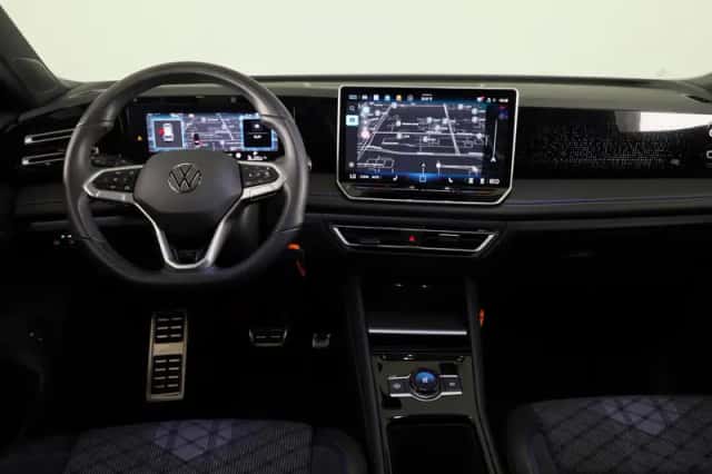 Volkswagen Tiguan (2025) thumbnail 6