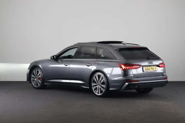 Audi A6 (2024) thumbnail 2