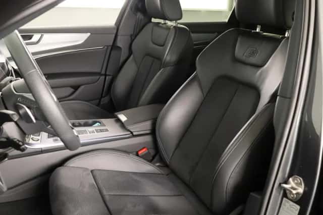 Audi A6 (2024) thumbnail 6