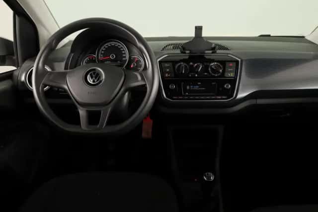 Volkswagen Up! (2023) thumbnail 6
