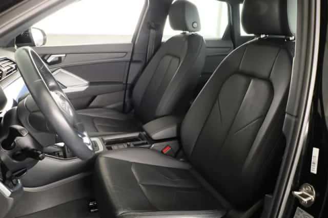 Audi Q3 (2020) thumbnail 6