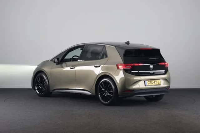 Volkswagen ID.3 (2025) thumbnail 3