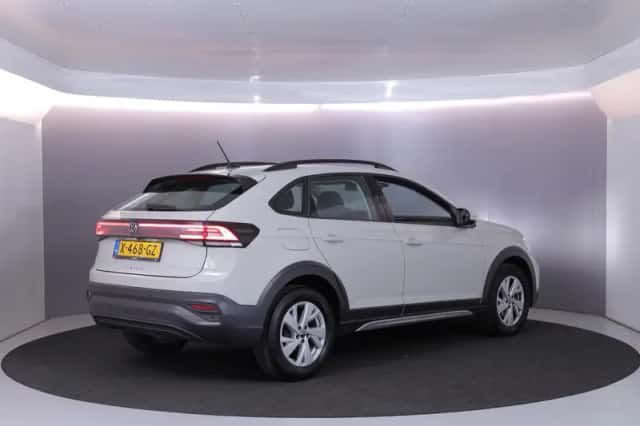 Volkswagen Taigo (2023) thumbnail 4