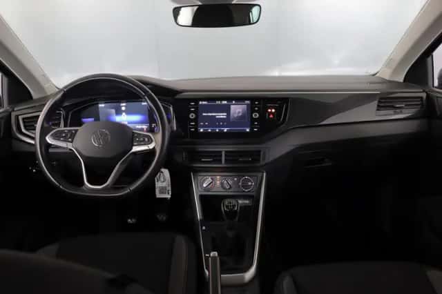 Volkswagen Polo (2022) thumbnail 6