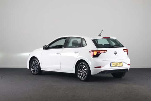 Volkswagen Polo (2022) thumbnail 3