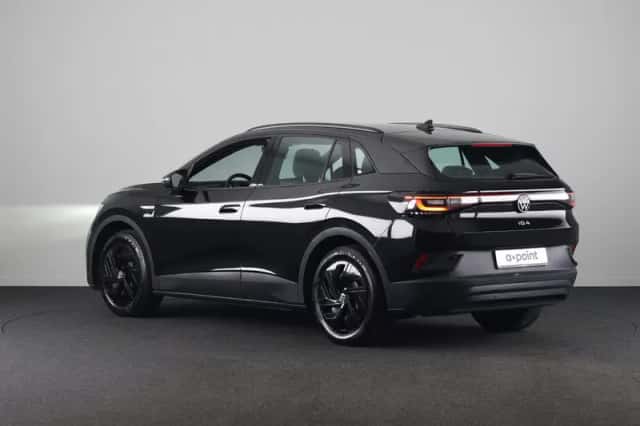 Volkswagen ID.4 (2023) thumbnail 4