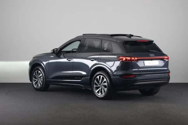 Audi Q6 e-tron (2026) thumbnail 2