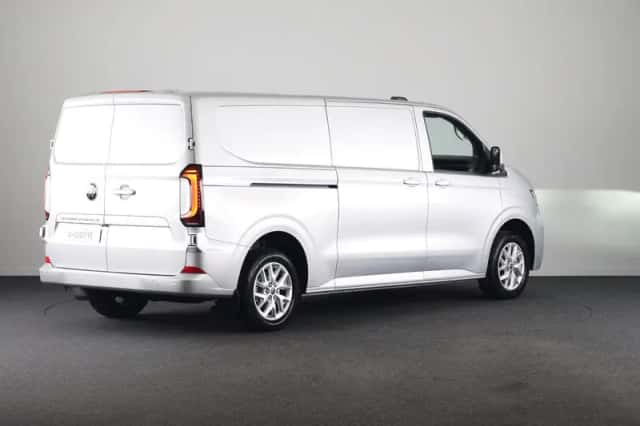 Volkswagen E-Transporter (2025) thumbnail 3