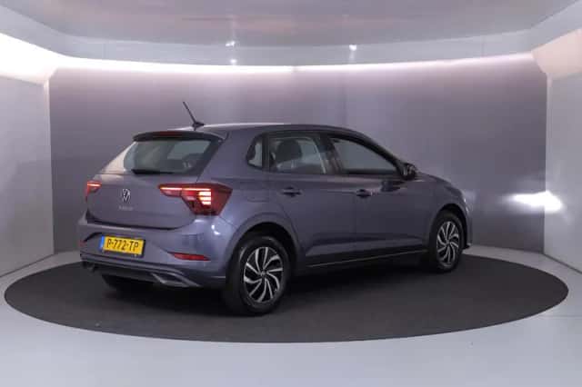 Volkswagen Polo (2022) thumbnail 4