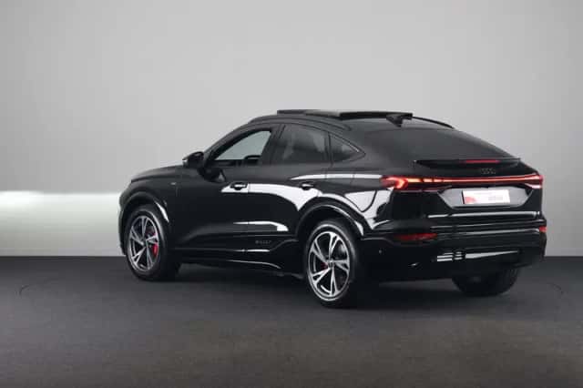 Audi Q6 (2027) thumbnail 2