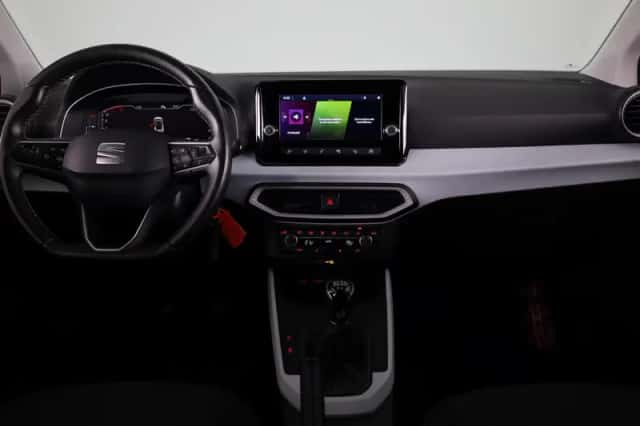 SEAT Arona (2023) thumbnail 5