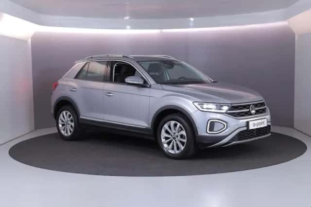 Volkswagen T-Roc (2022) thumbnail 5
