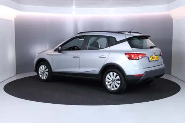 SEAT Arona (2021) thumbnail 4