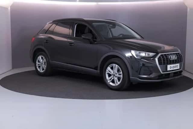 Audi Q3 (2022) thumbnail 5
