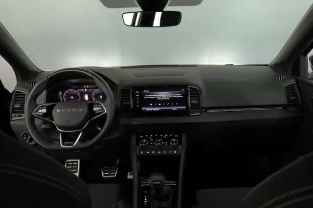 Škoda Karoq (2025) thumbnail 5