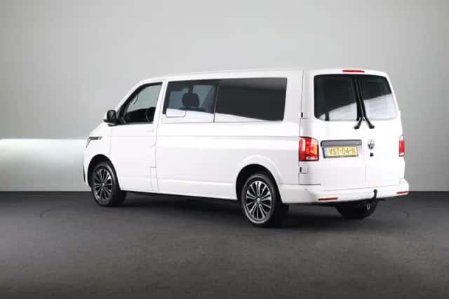 Volkswagen Transporter (2023) thumbnail 3