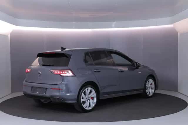 Volkswagen Golf (2025) thumbnail 5
