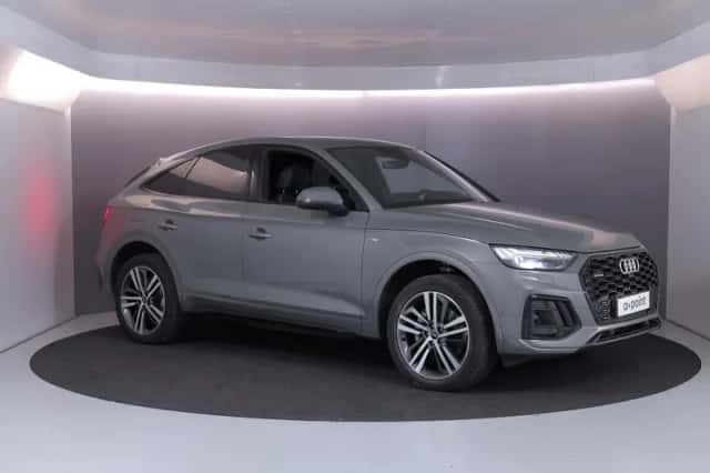 Audi Q5 (2023) thumbnail 5