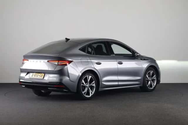Škoda Enyaq (2023) thumbnail 4
