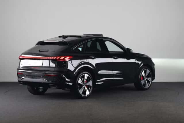 Audi Q5 (2026) thumbnail 3